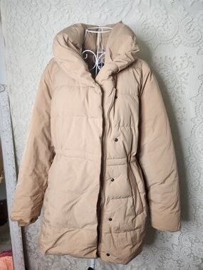 Lands' End Women's Puffer Coat in Beige